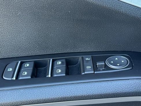 Used 2023 Kia Soul S image 12