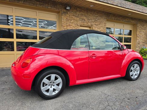 Used 2004 Volkswagen Beetle GLS FWD image 17