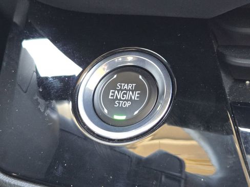 Used 2025 Buick Envision Sport Touring AWD/4WD image 16