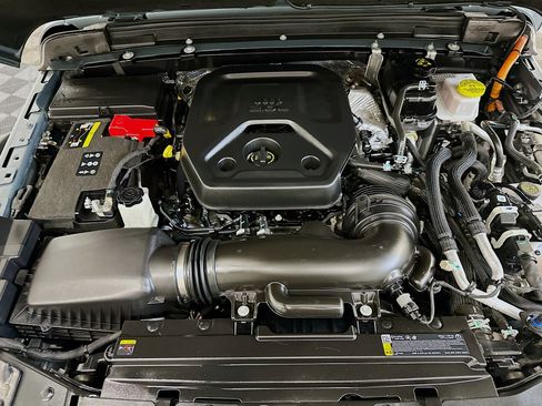 Used 2025 Jeep Wrangler Willys image 33