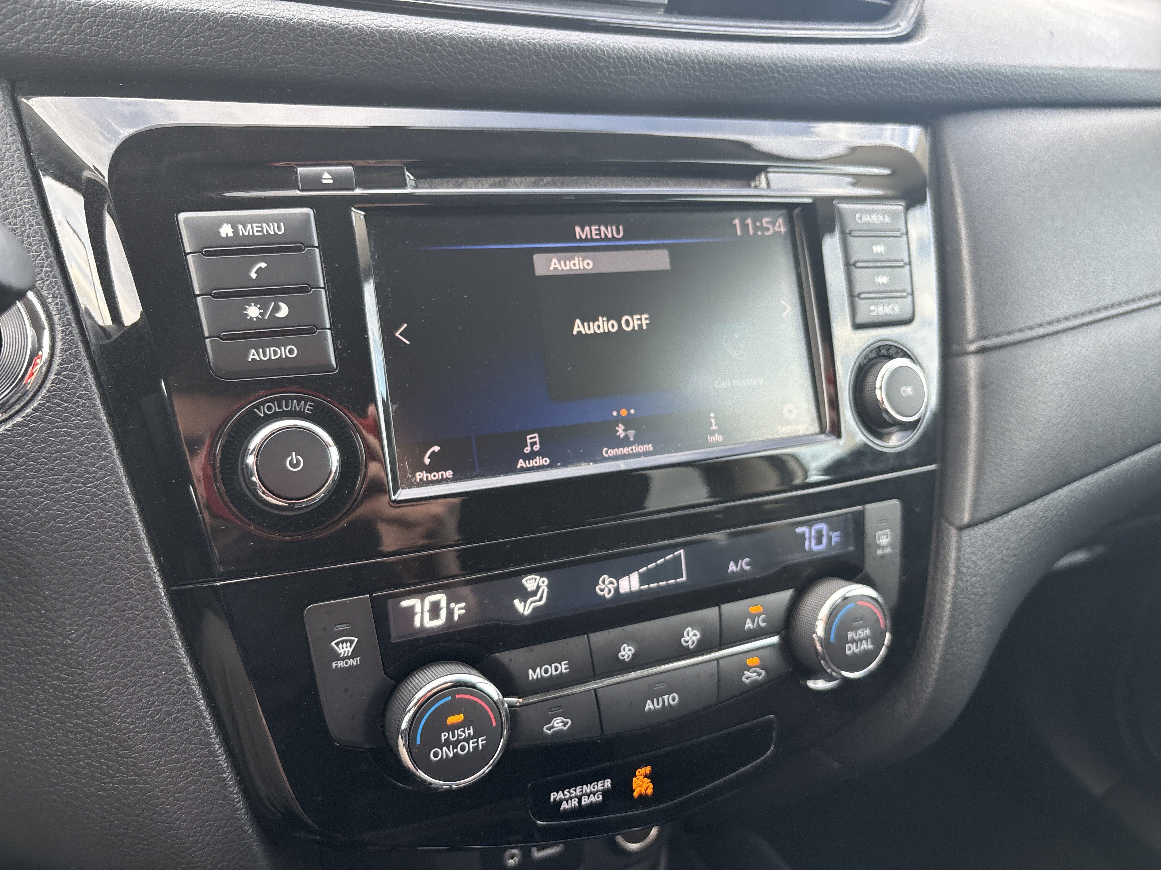 Used 2018 Nissan Rogue SV FWD image 13