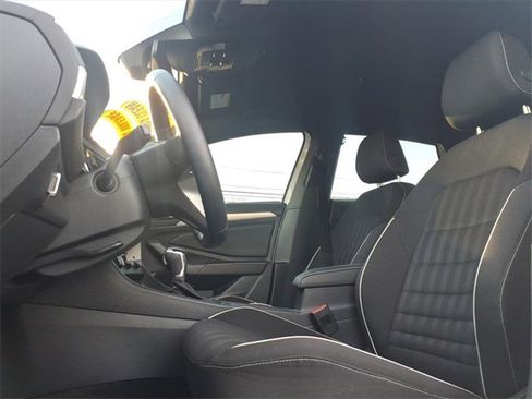 Used 2024 Volkswagen Jetta Sport image 25