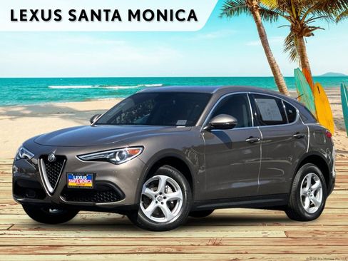 Used 2019 Alfa Romeo Stelvio Base image 1