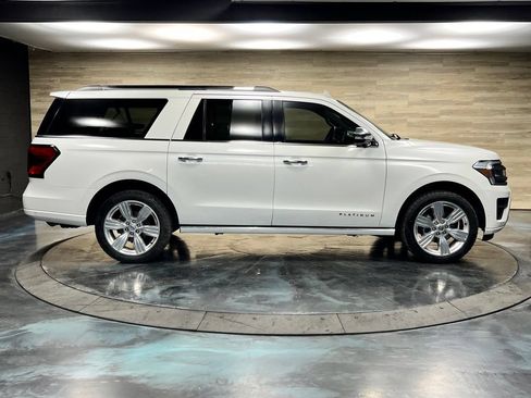 Used 2024 Ford Expedition Max Platinum AWD/4WD image 28