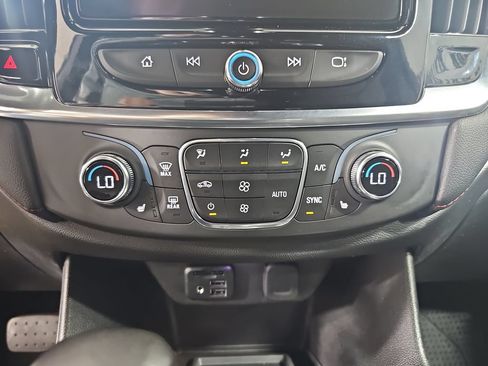 Used 2022 Chevrolet Traverse RS w/ LPO, Floor Liner Package AWD/4WD image 29