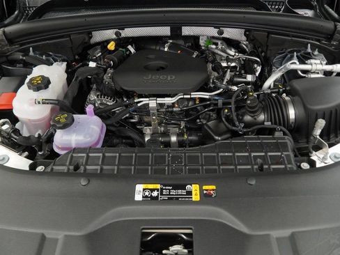 New 2026 Jeep Grand Cherokee L Limited image 37