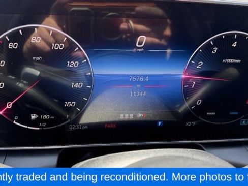 Used 2023 Mercedes-Benz GLC 300 4MATIC image 3