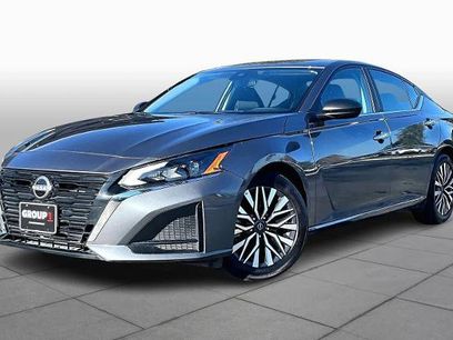 Certified 2025 Nissan Altima 2.5 SV