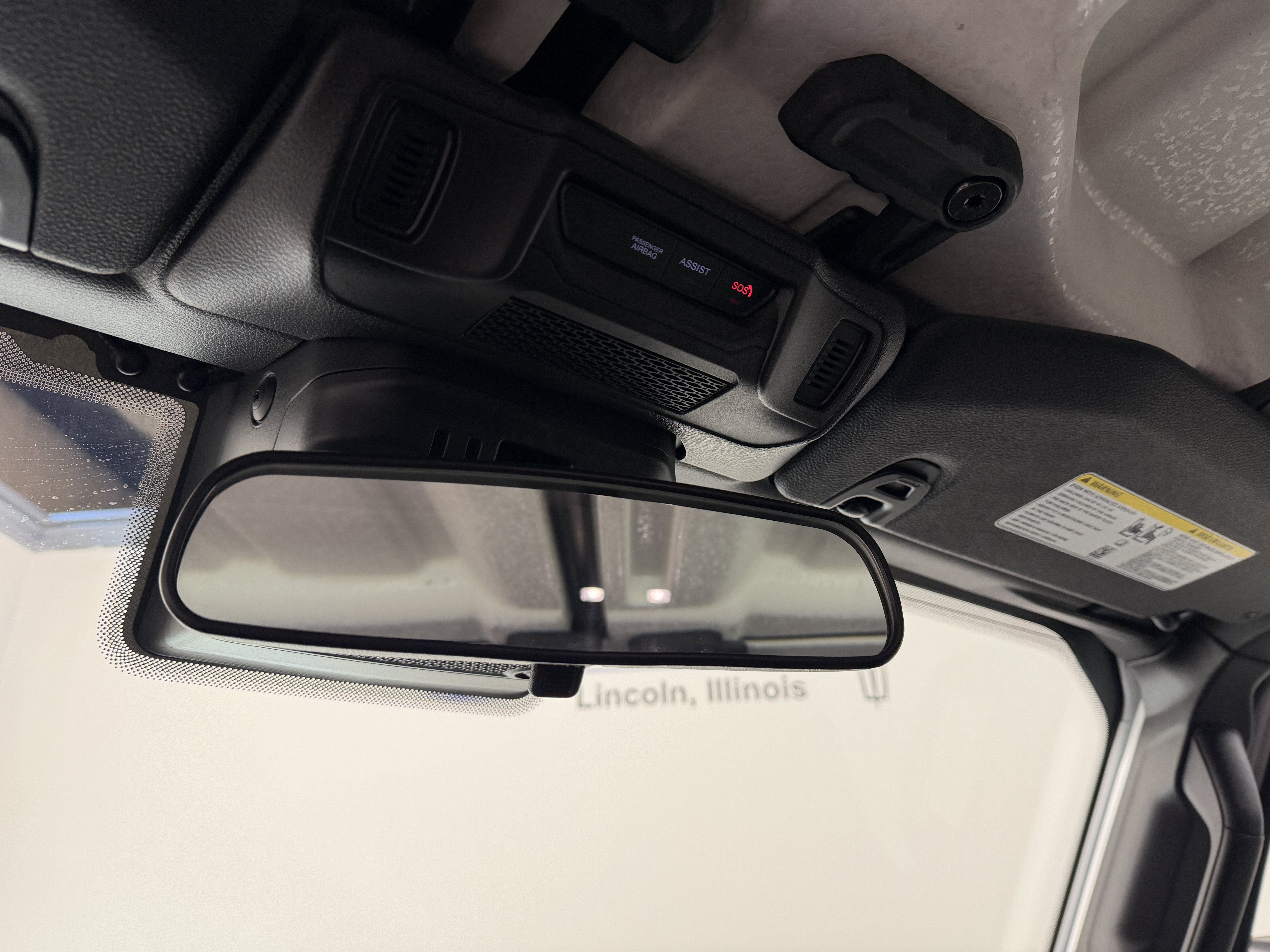 Used 2025 Jeep Wrangler Unlimited Sahara w/ Safety Group AWD/4WD image 8