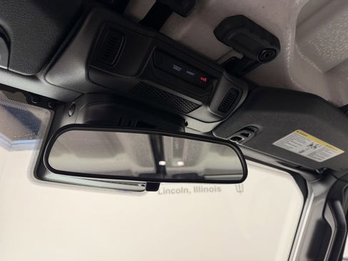 Used 2025 Jeep Wrangler Unlimited Sahara w/ Safety Group image 8