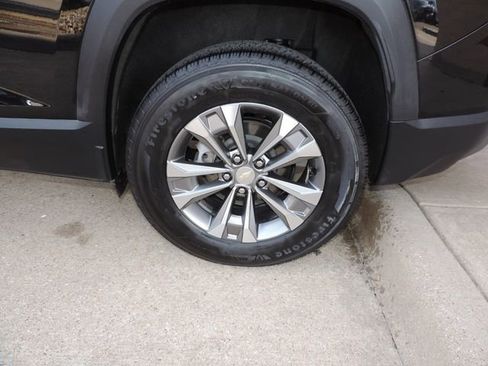 Certified 2025 Chevrolet Equinox LT image 11