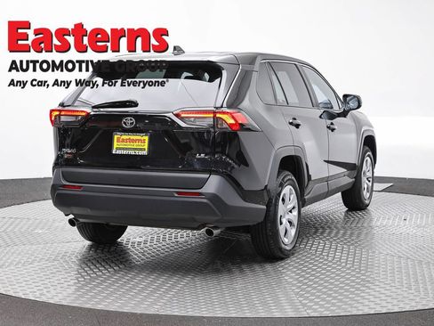 Used 2025 Toyota RAV4 LE FWD image 5