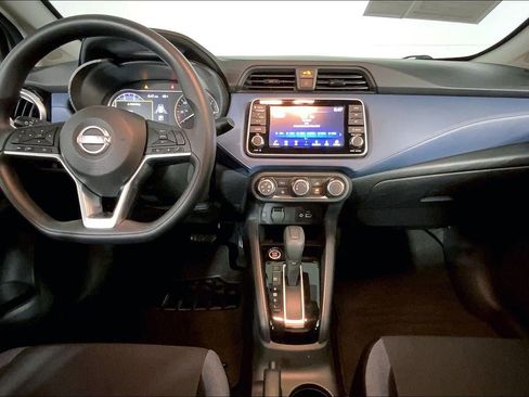 Used 2025 Nissan Versa SV FWD image 15