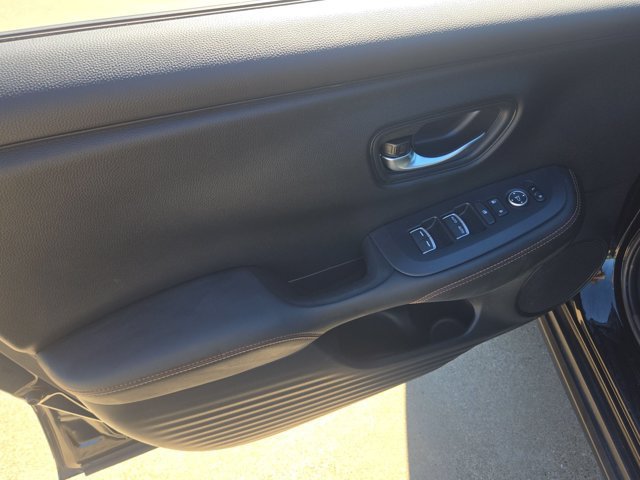 Used 2025 Honda HR-V Sport image 13
