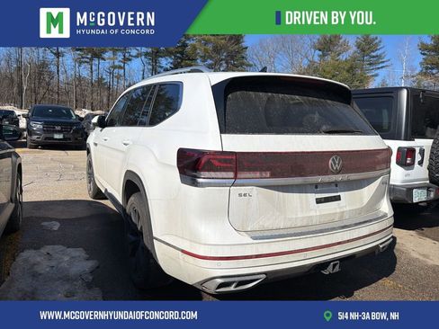 Used 2024 Volkswagen Atlas SEL Premium R-Line image 2
