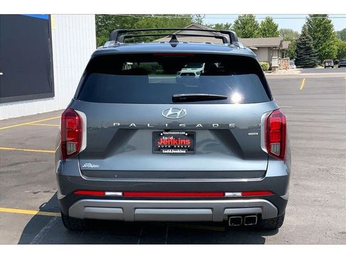 Used 2023 Hyundai Palisade Limited AWD/4WD image 4