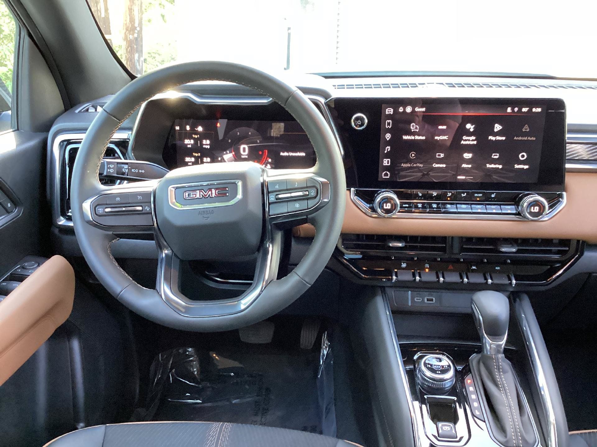New 2025 GMC Canyon AT4 w/ Nightfall Edition AWD/4WD image 17