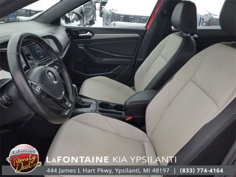 Used 2021 Volkswagen Jetta R-Line w/ R-Line Cold Weather Package image 9