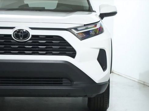 Used 2025 Toyota RAV4 XLE image 7