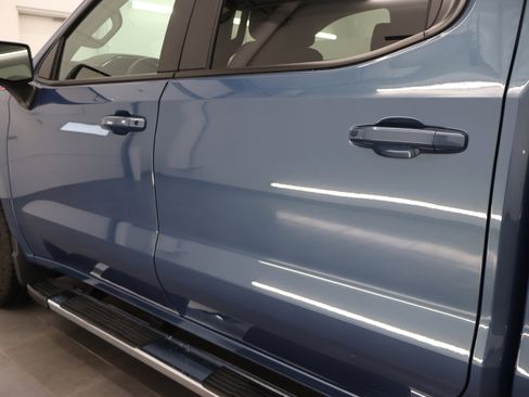 Used 2024 Chevrolet Silverado 1500 RST AWD/4WD image 33
