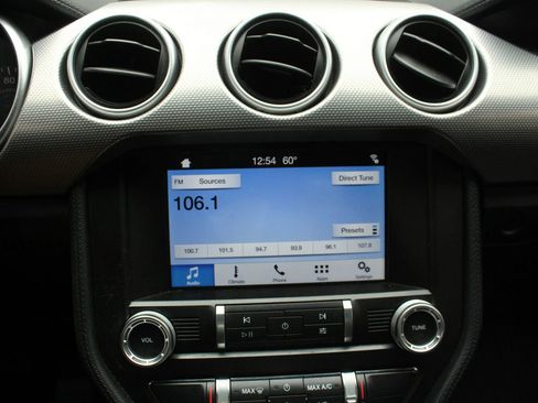 Used 2019 Ford Mustang Coupe w/ Equipment Group 101A RWD image 24