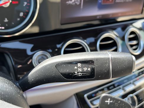 Used 2019 Mercedes-Benz E 300 image 26