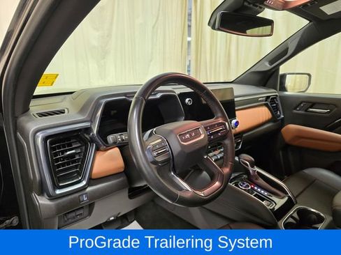 Used 2023 GMC Canyon AT4 w/ AT4 Premium Package AWD/4WD image 15