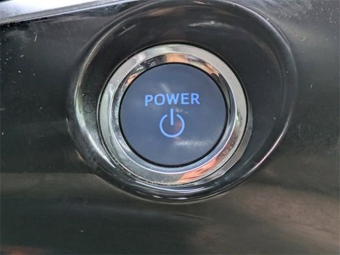 Used 2019 Toyota Prius Prime Premium image 30