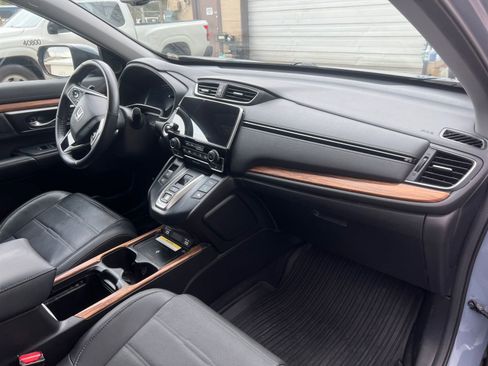 Used 2022 Honda CR-V Touring image 16