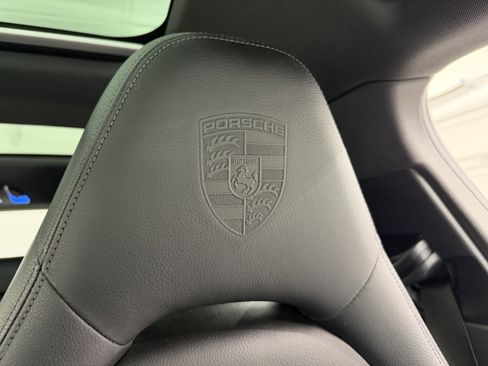 Certified 2022 Porsche Panamera 4 Platinum Edition image 33