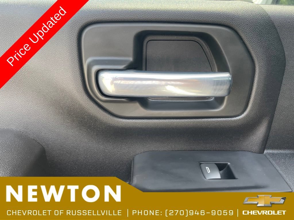 Used 2022 Chevrolet Silverado 2500 Custom w/ Custom Value Package AWD/4WD image 34
