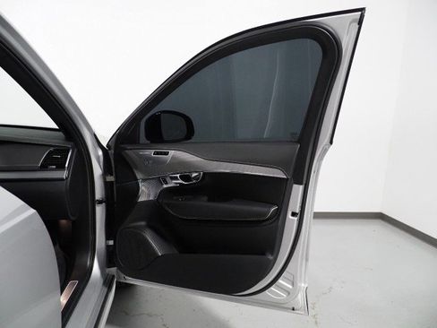 Used 2022 Volvo XC90 T8 R-Design w/ Advanced Package image 59