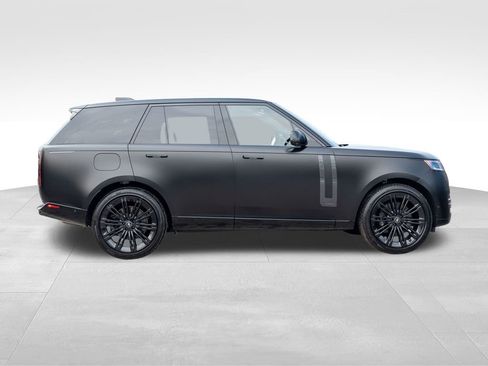Used 2025 Land Rover Range Rover Autobiography image 8
