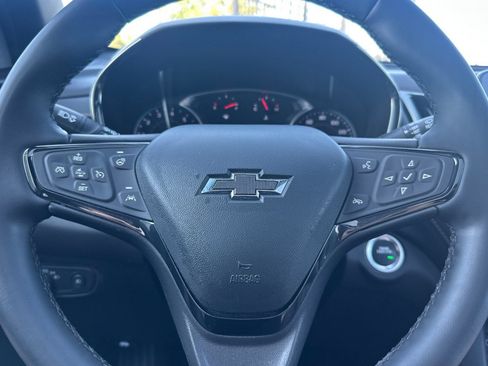 Used 2023 Chevrolet Equinox Premier FWD image 33