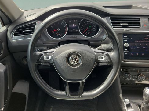 Used 2018 Volkswagen Tiguan SEL image 13
