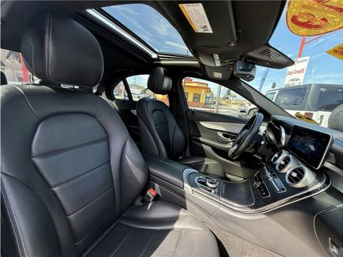 Used 2019 Mercedes-Benz C 300 Sedan w/ Premium Package image 33