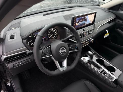 New 2025 Nissan Altima 2.5 SL image 18