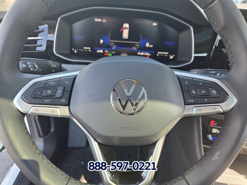New 2026 Volkswagen Jetta SE FWD image 19