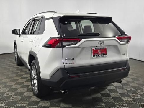 Used 2023 Toyota RAV4 XLE Premium FWD image 10