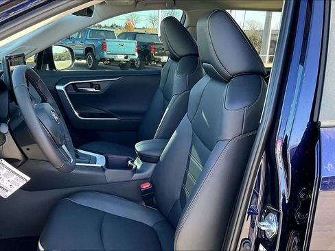 New 2025 Toyota RAV4 Limited image 9