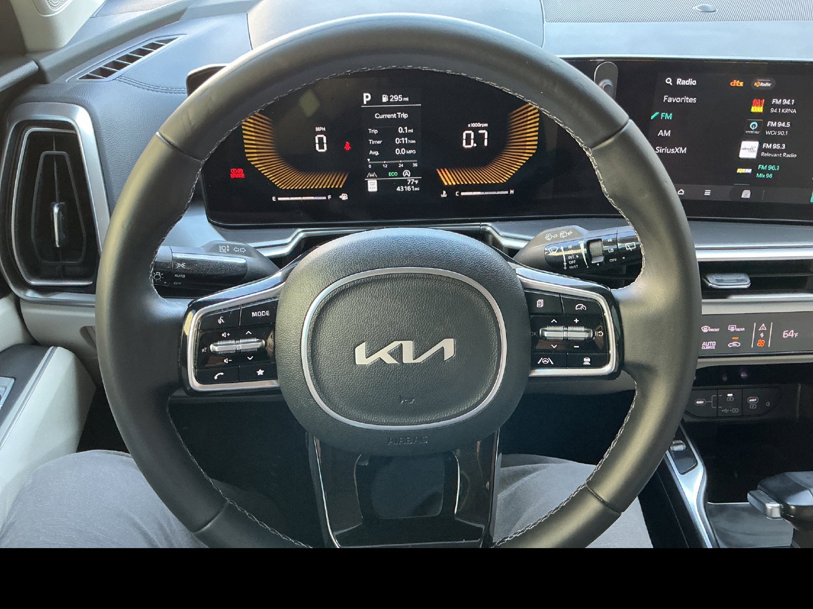 Used 2025 Kia Sorento S AWD/4WD image 15