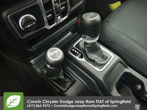 Used 2023 Jeep Wrangler Unlimited w/ 8.4" Radio Group AWD/4WD image 19