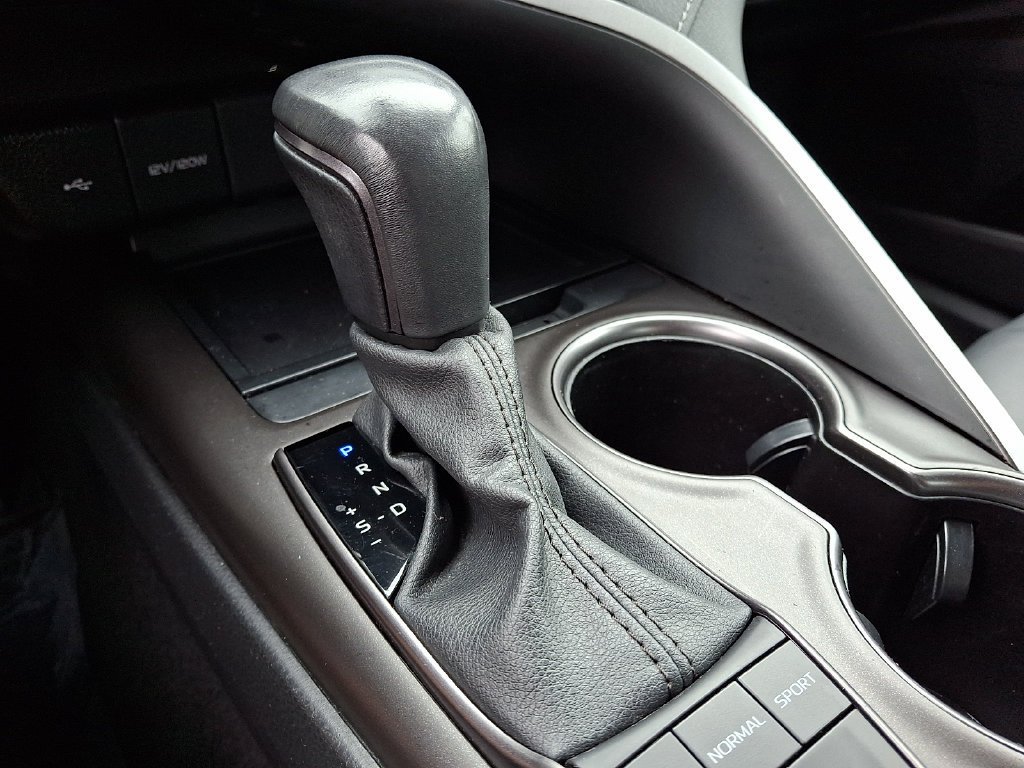 Certified 2024 Toyota Camry SE FWD image 17