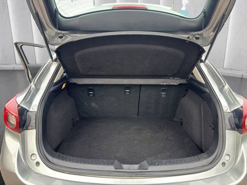 Used 2015 MAZDA MAZDA3 i Touring w/ Technology Package image 17