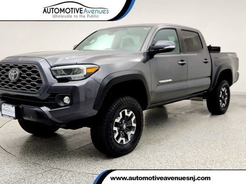 Used 2021 Toyota Tacoma TRD Off-Road w/ TRD Premium Off Road Package image 1