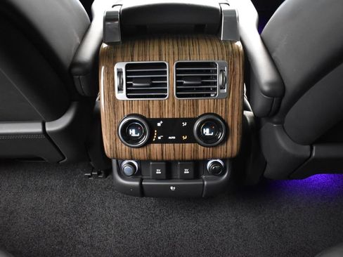 Used 2019 Land Rover Range Rover Supercharged AWD/4WD image 14