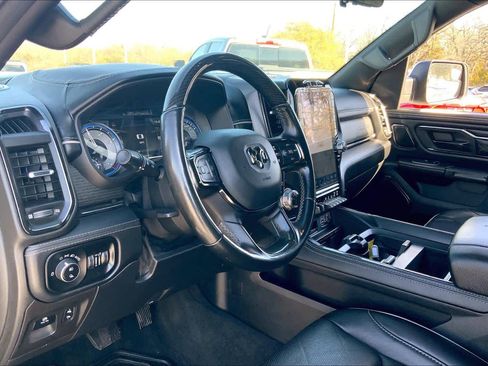 Used 2022 RAM 1500 Limited image 18
