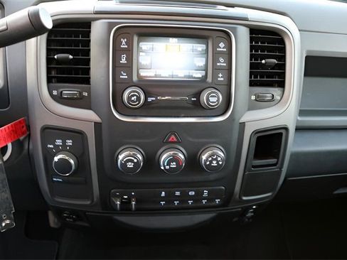 Used 2018 RAM 2500 Tradesman w/ Chrome Appearance Group image 16