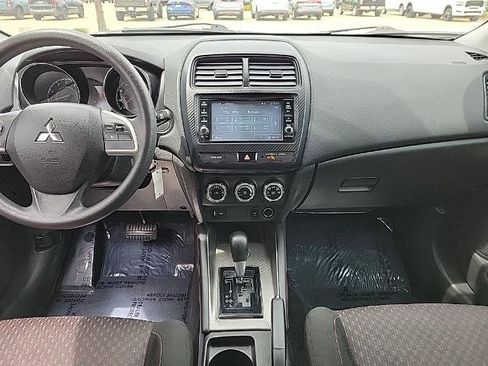 Used 2018 Mitsubishi Outlander Sport ES FWD image 10