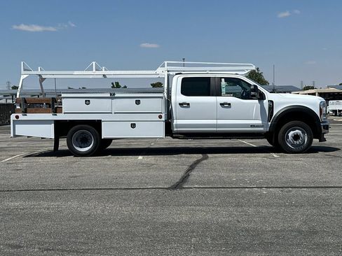New 2026 Ford F450 XL w/ XL Chrome Package RWD image 2